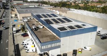 Fraikin instala nuevas placas solares