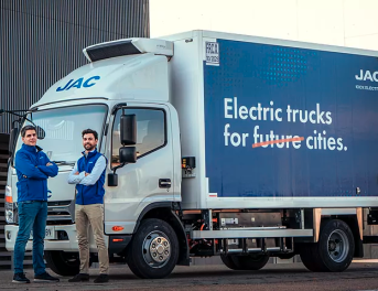 Pruebas con vehículos eléctricos iJAC