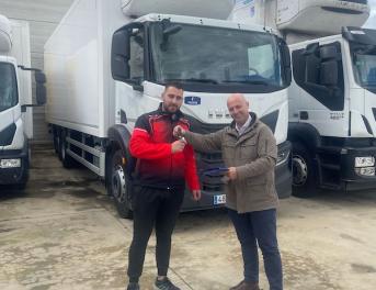 Primera entrega de Fraikin a Raratrans